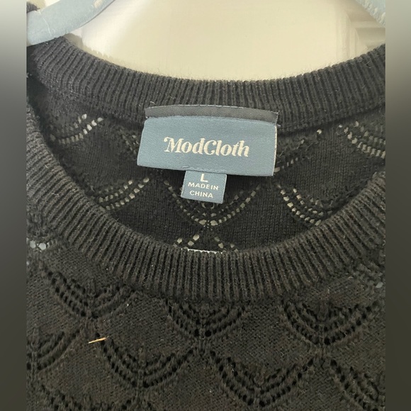 ModCloth black short sleeve sweater size L - Picture 2 of 2